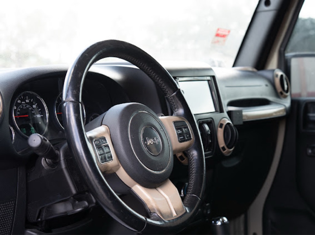 Photo 17 of this JEEP WRANGLER JK UNL