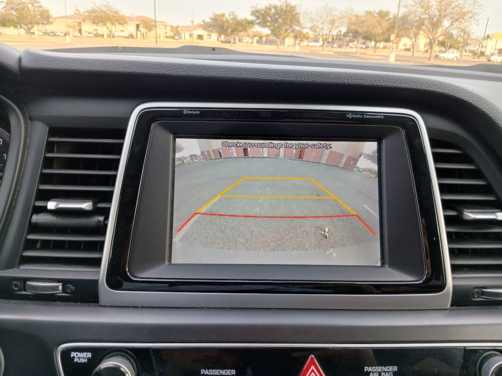 Photo 10 of this HYUNDAI SONATA