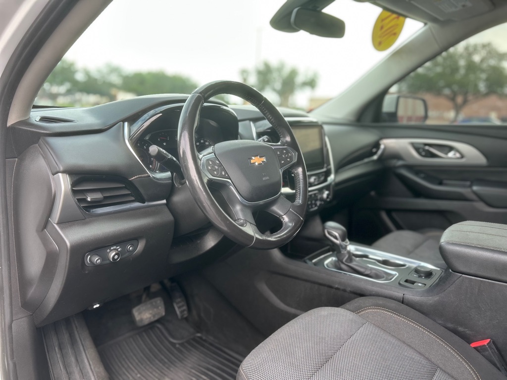 Photo 14 of this CHEVROLET TRAVERSE