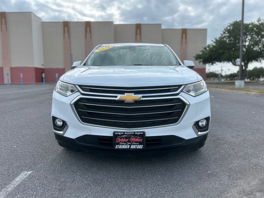 Photo 2 of this CHEVROLET TRAVERSE