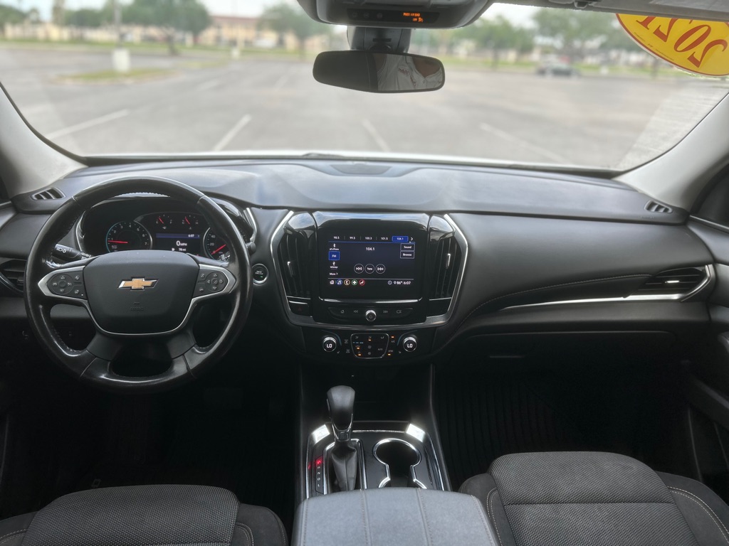 Photo 10 of this CHEVROLET TRAVERSE