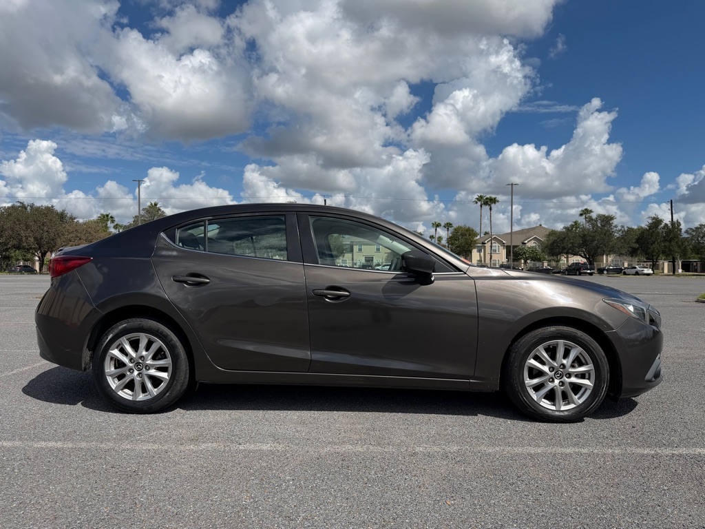 Photo 5 of this MAZDA MAZDA3