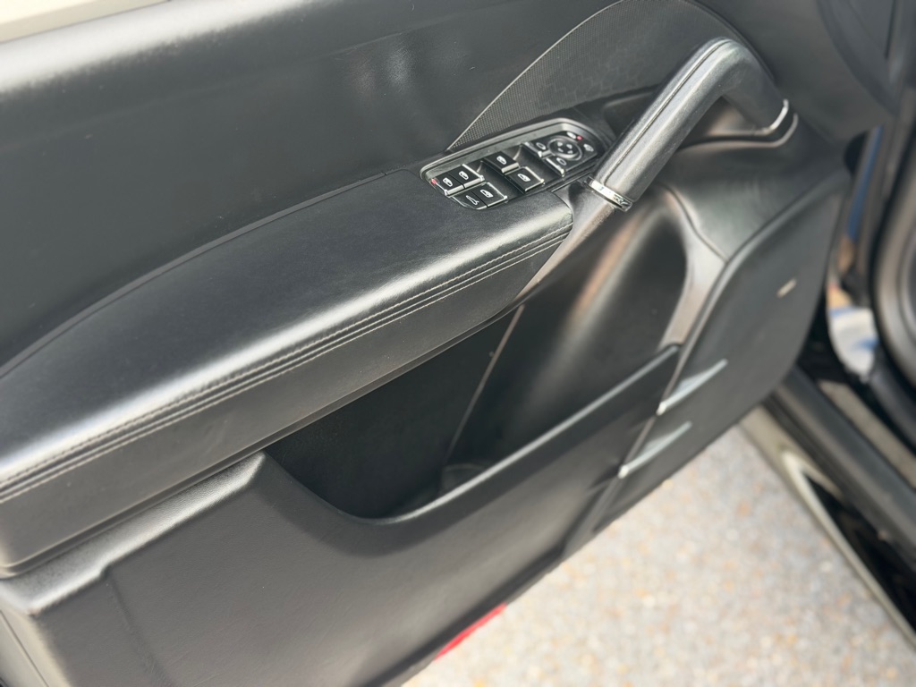 Photo 30 of this PORSCHE CAYENNE