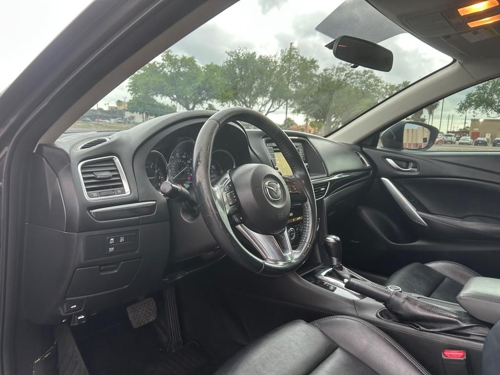 Photo 10 of this MAZDA MAZDA6