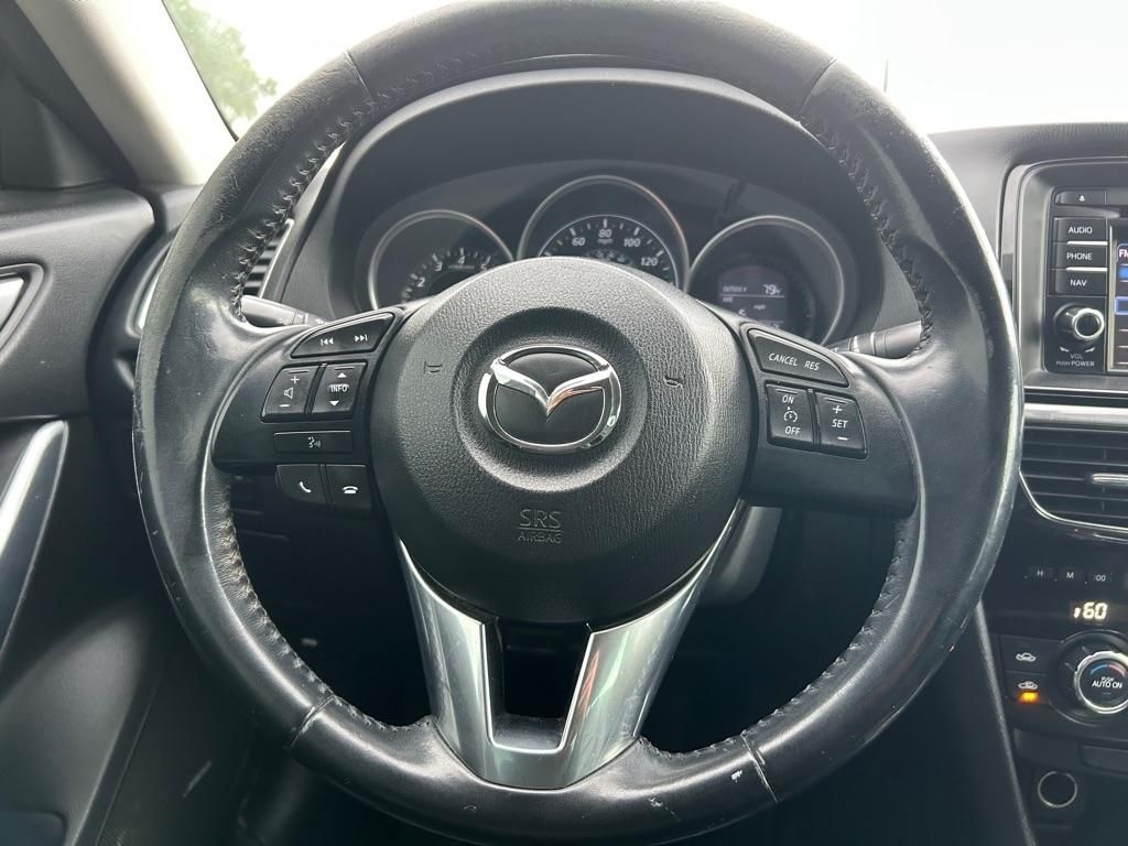 Photo 14 of this MAZDA MAZDA6