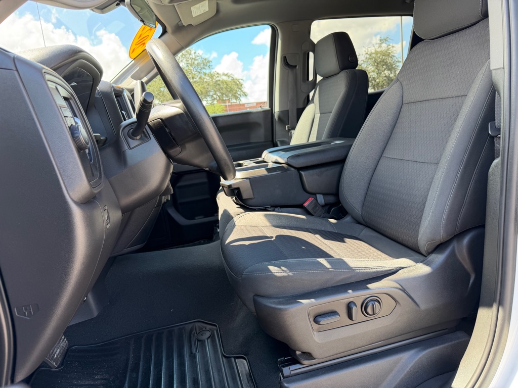 Photo 20 of this CHEVROLET SILVERADO 1500
