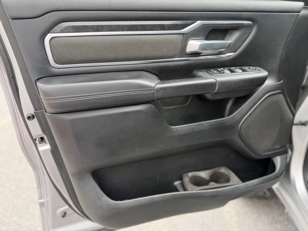 Photo 22 of this RAM 1500