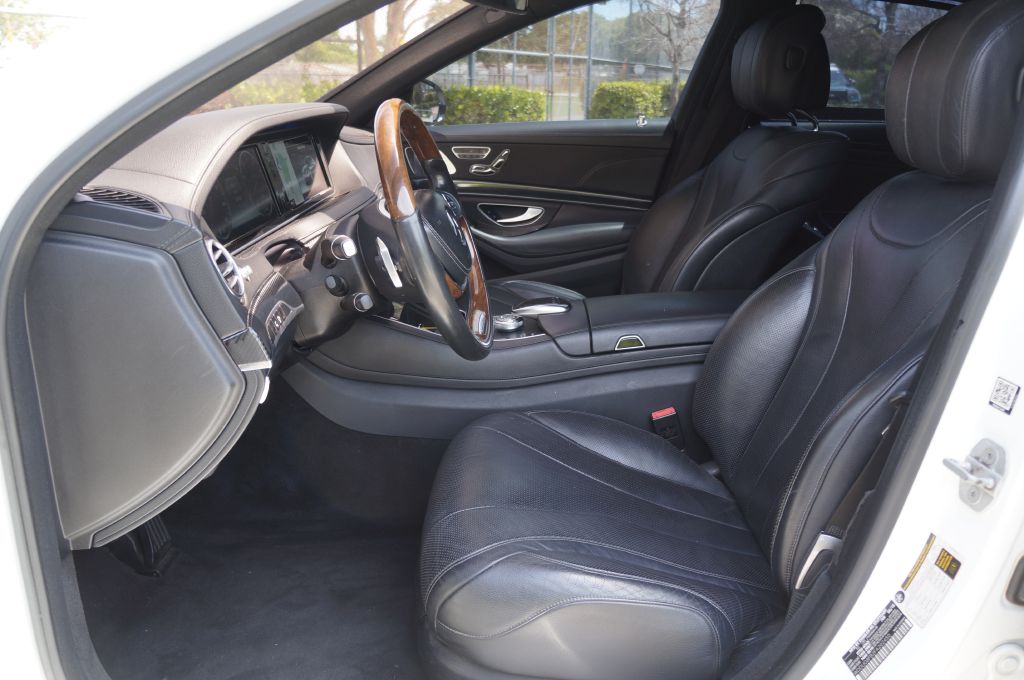 Photo 22 of this MERCEDES-BENZ S-CLASS