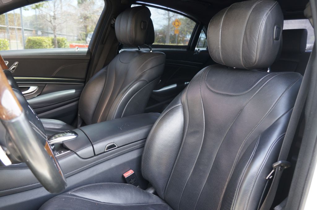 Photo 23 of this MERCEDES-BENZ S-CLASS
