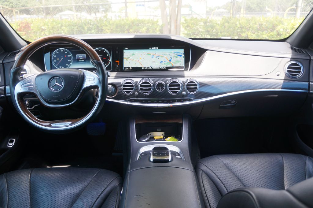 Photo 29 of this MERCEDES-BENZ S-CLASS