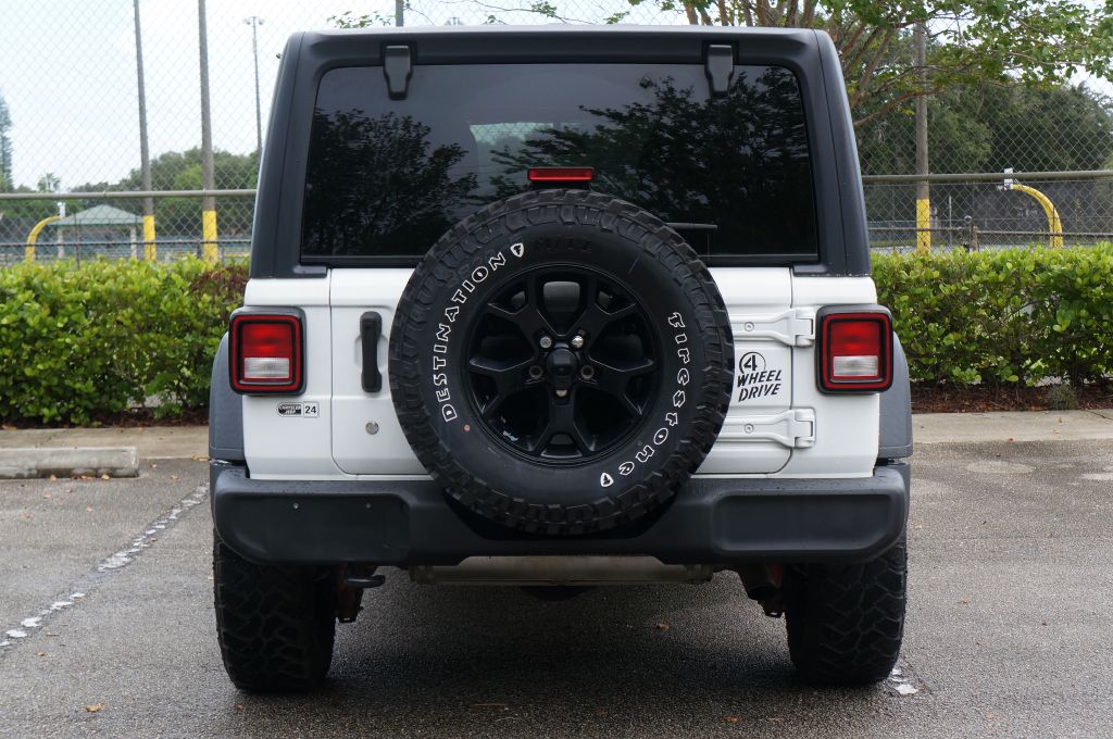 Photo 9 of this JEEP WRANGLER WILLYS