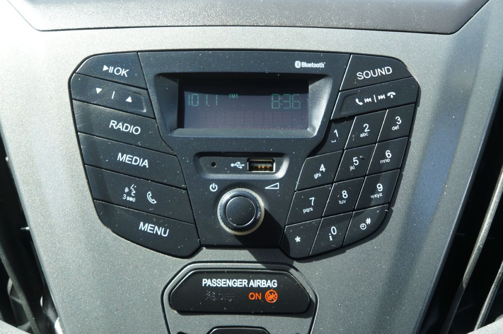 Photo 7 of this FORD TRANSIT T250 HR