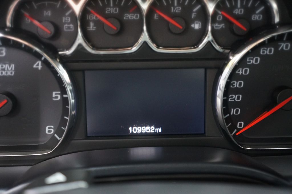 Photo 4 of this CHEVROLET SILVERADO 1500