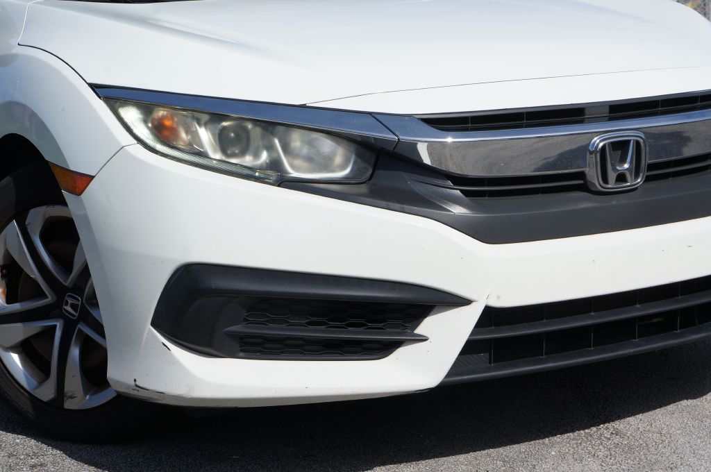 Photo 13 of this HONDA CIVIC LX