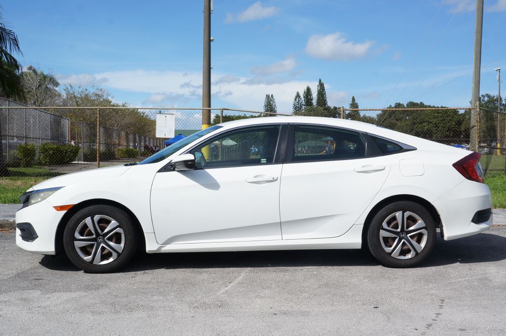 Photo 6 of this HONDA CIVIC LX