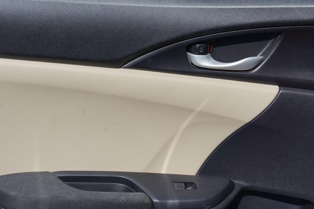 Photo 24 of this HONDA CIVIC LX