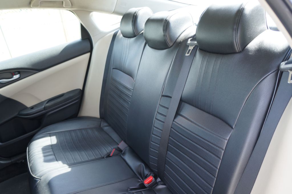 Photo 26 of this HONDA CIVIC LX