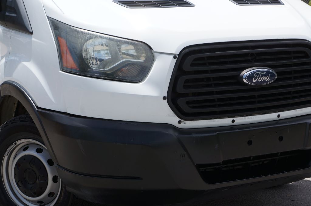 Photo 14 of this FORD TRANSIT T250 LR