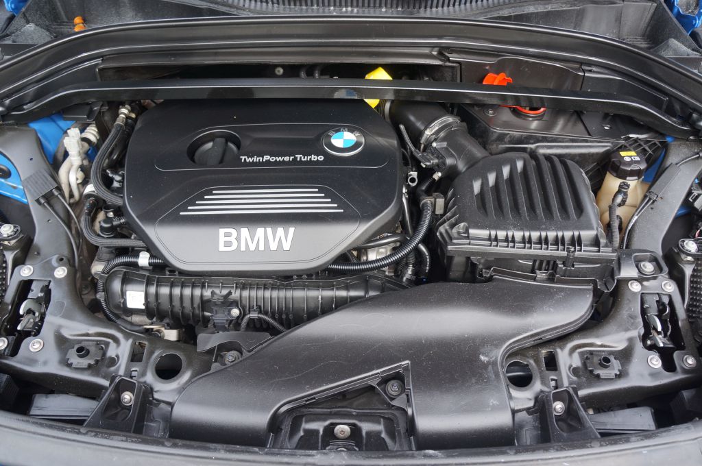 Photo 18 of this BMW X2 SDRIVE28I