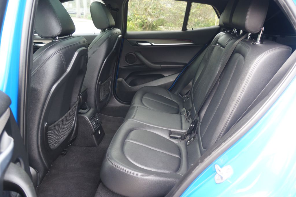 Photo 22 of this BMW X2 SDRIVE28I