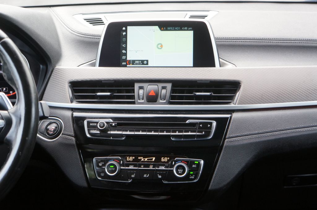 Photo 26 of this BMW X2 SDRIVE28I