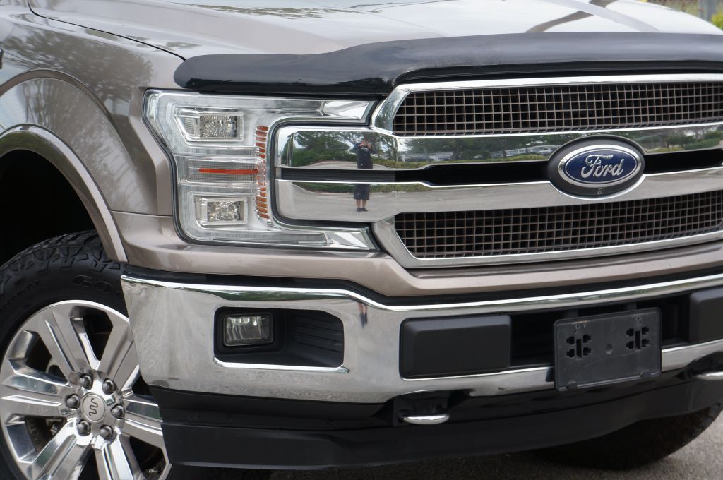 Photo 13 of this FORD F-150 KING RANC