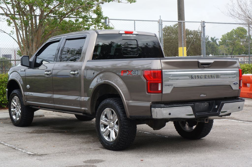 Photo 8 of this FORD F-150 KING RANC