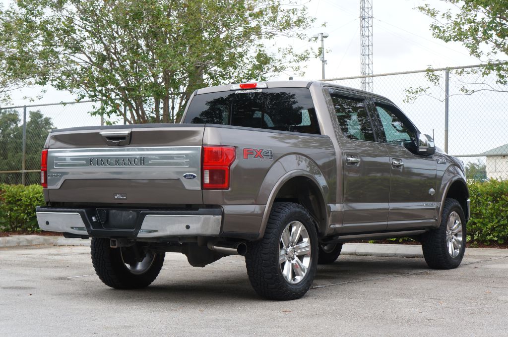 Photo 10 of this FORD F-150 KING RANC