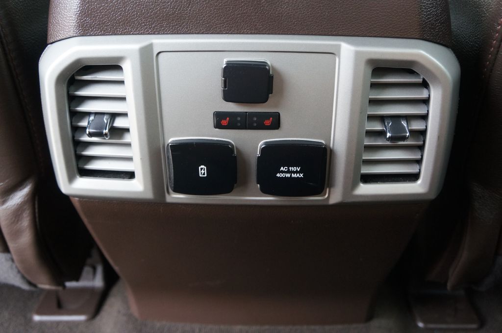 Photo 31 of this FORD F-150 KING RANC