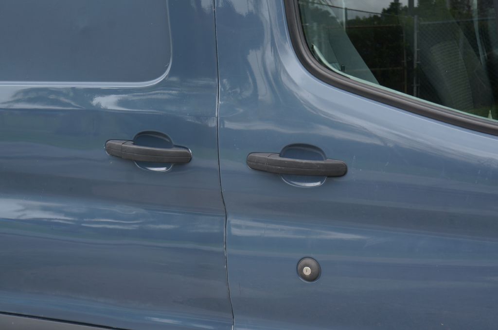 Photo 14 of this FORD TRANSIT T250 HR