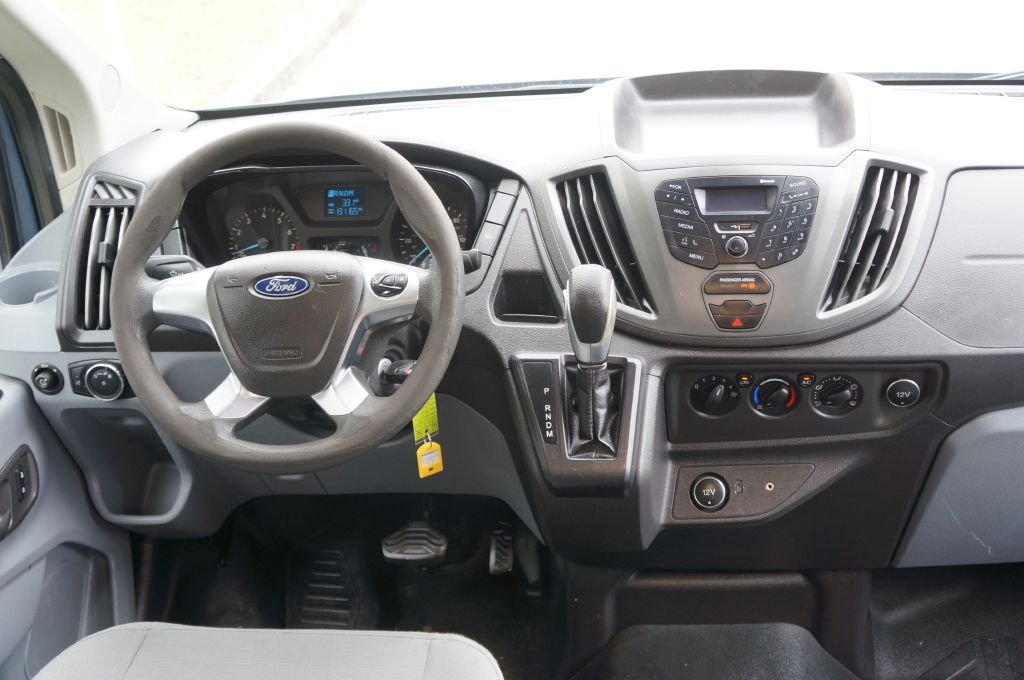 Photo 31 of this FORD TRANSIT T250 HR