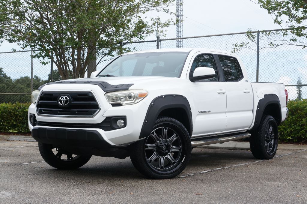 2017 TOYOTA TACOMA SR5 V6