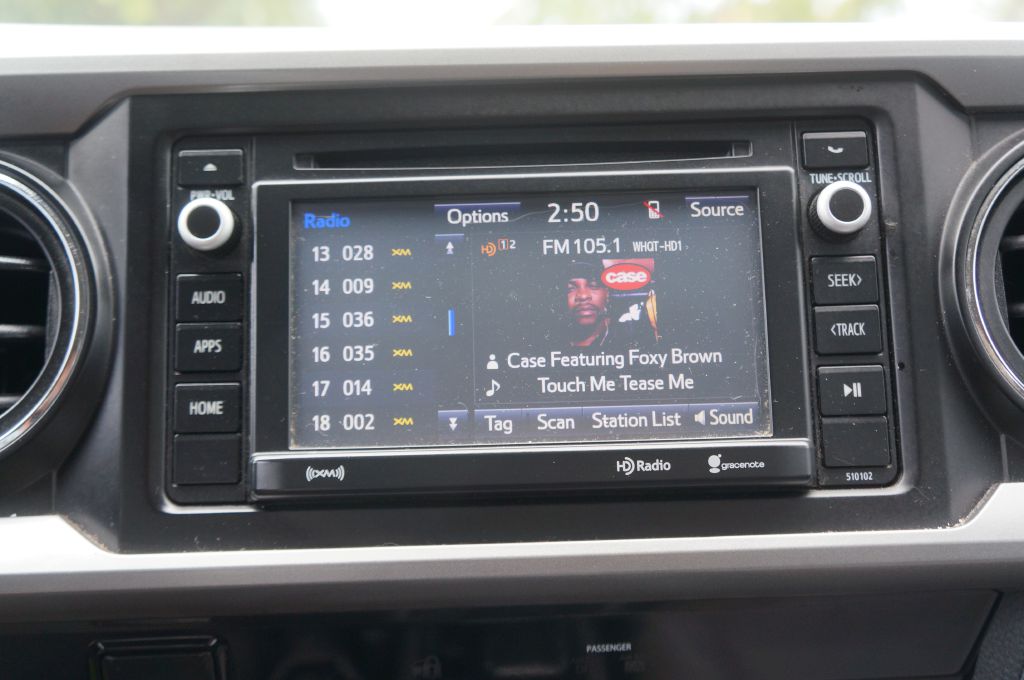 Photo 32 of this TOYOTA TACOMA SR5 V6