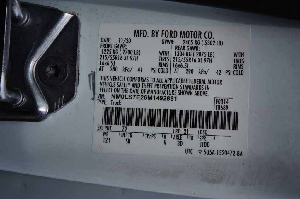 Photo 37 of this FORD TRANSIT CONNECT