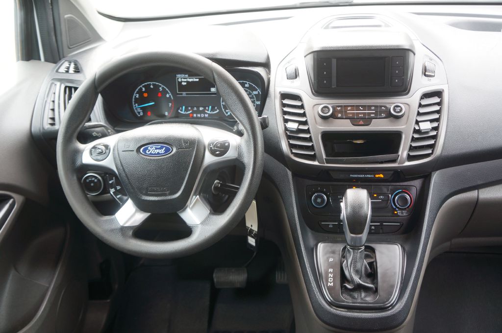 Photo 31 of this FORD TRANSIT CONNECT