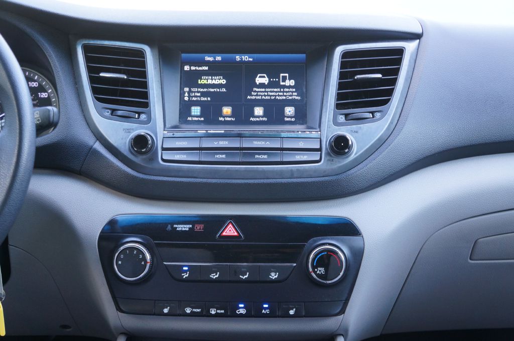 Photo 27 of this HYUNDAI TUCSON SEL