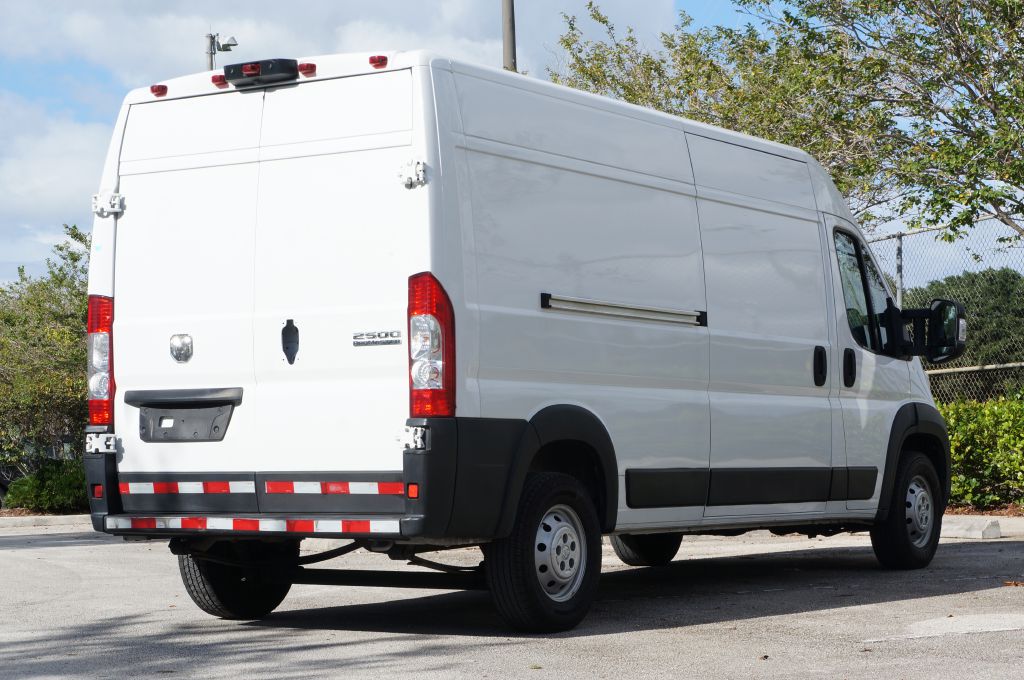 Photo 11 of this RAM PROMASTER HR
