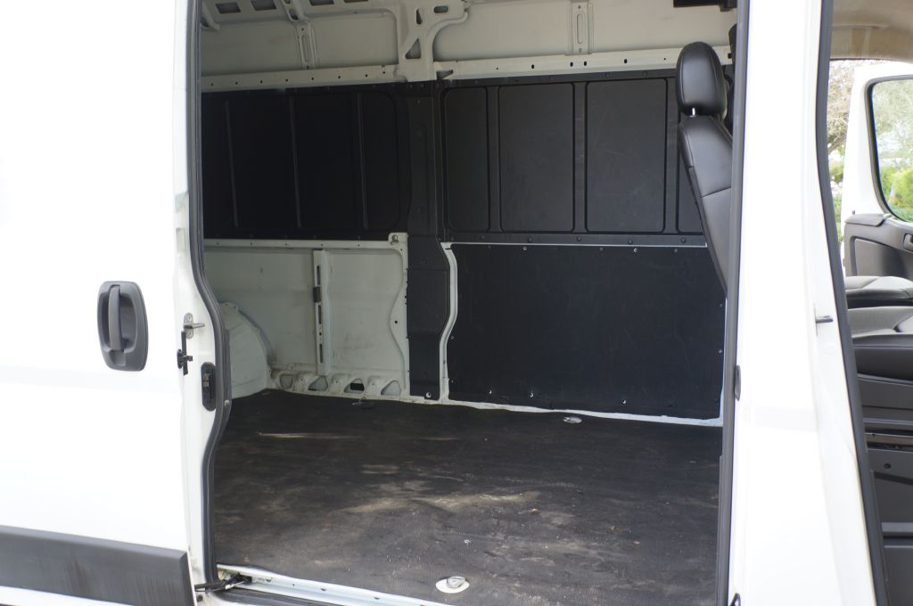 Photo 16 of this RAM PROMASTER HR