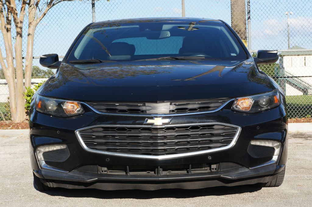 Photo 3 of this CHEVROLET MALIBU PREMIER