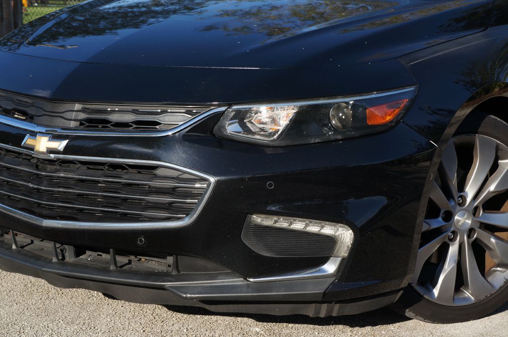 Photo 13 of this CHEVROLET MALIBU PREMIER