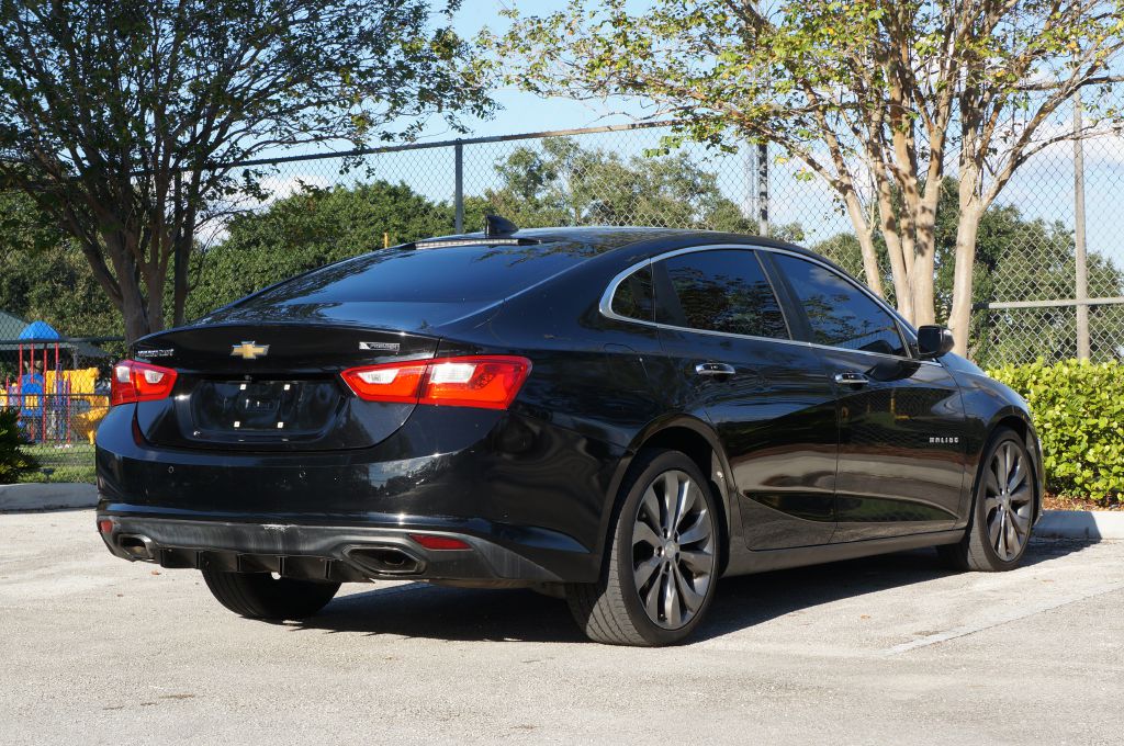 Photo 10 of this CHEVROLET MALIBU PREMIER