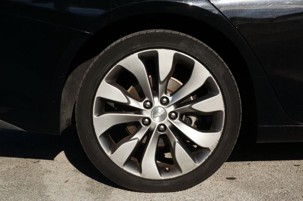 Photo 15 of this CHEVROLET MALIBU PREMIER
