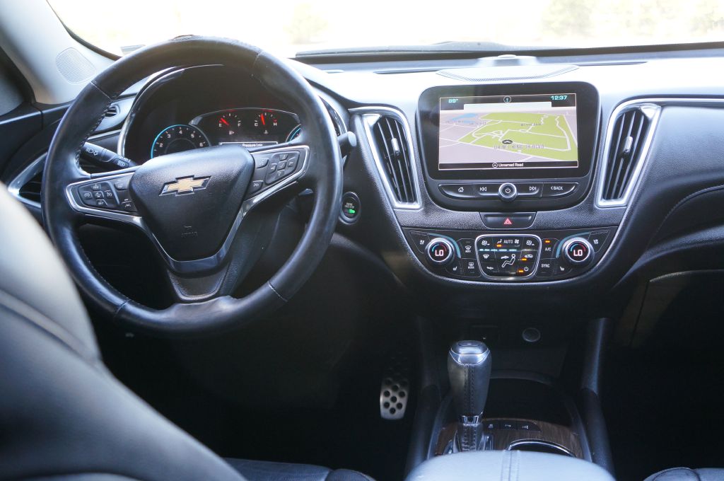 Photo 25 of this CHEVROLET MALIBU PREMIER