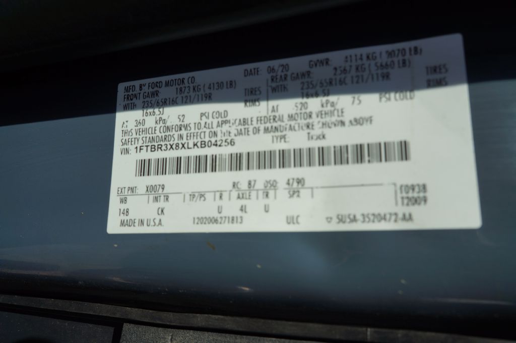 Photo 5 of this FORD TRANSIT T250 HR