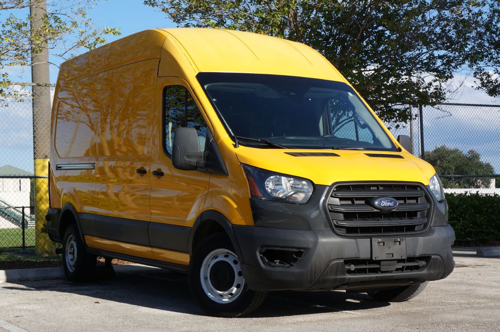 Photo 5 of this FORD TRANSIT T250 HR