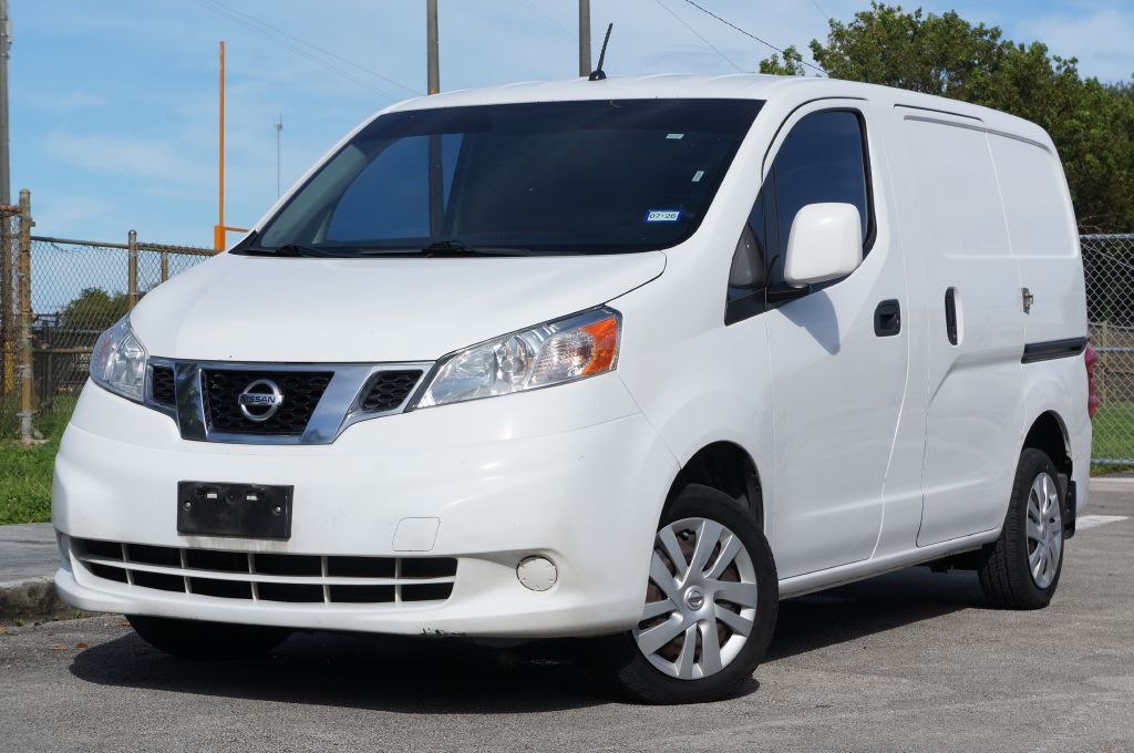 Photo 2 of this NISSAN NV200 S