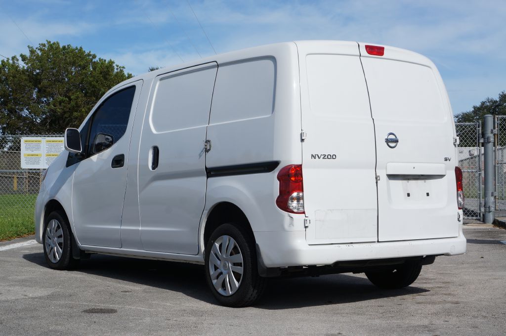 Photo 6 of this NISSAN NV200 S