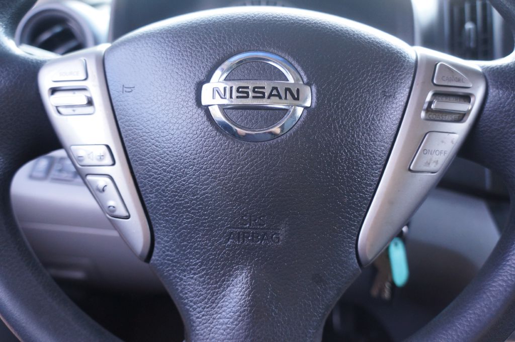 Photo 34 of this NISSAN NV200 S