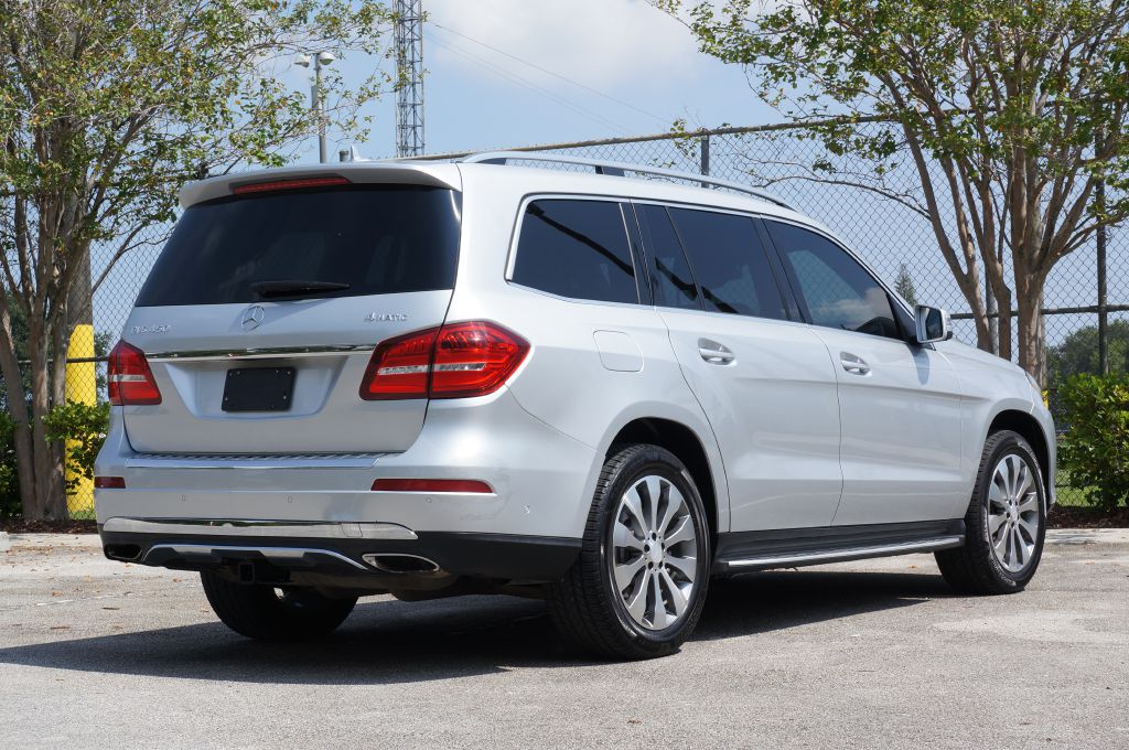 Photo 10 of this MERCEDES-BENZ GLS 450