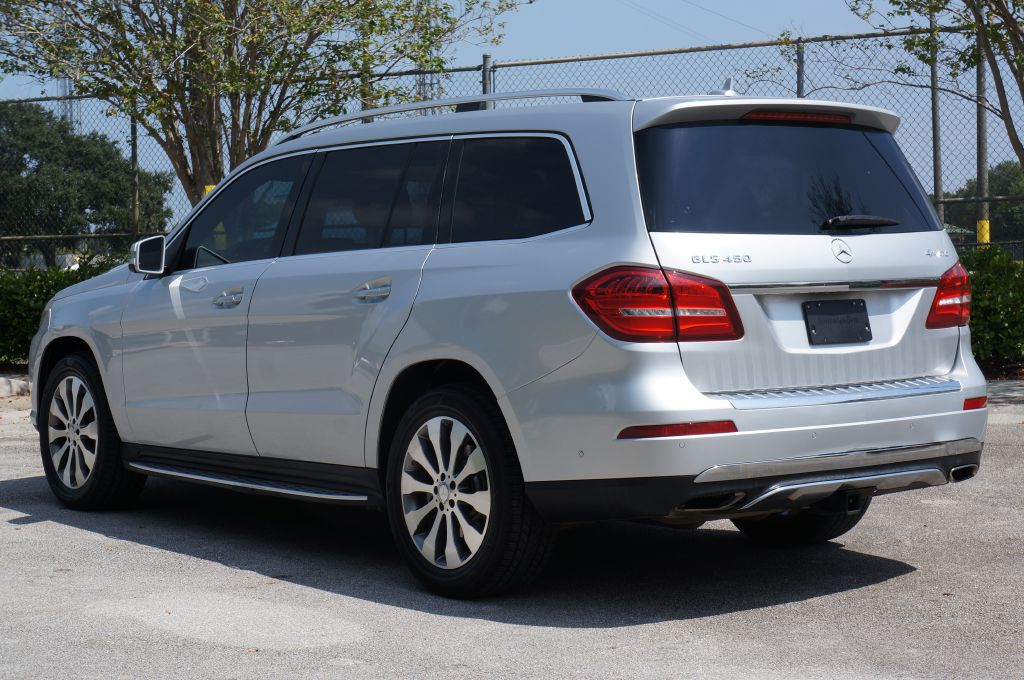 Photo 8 of this MERCEDES-BENZ GLS 450